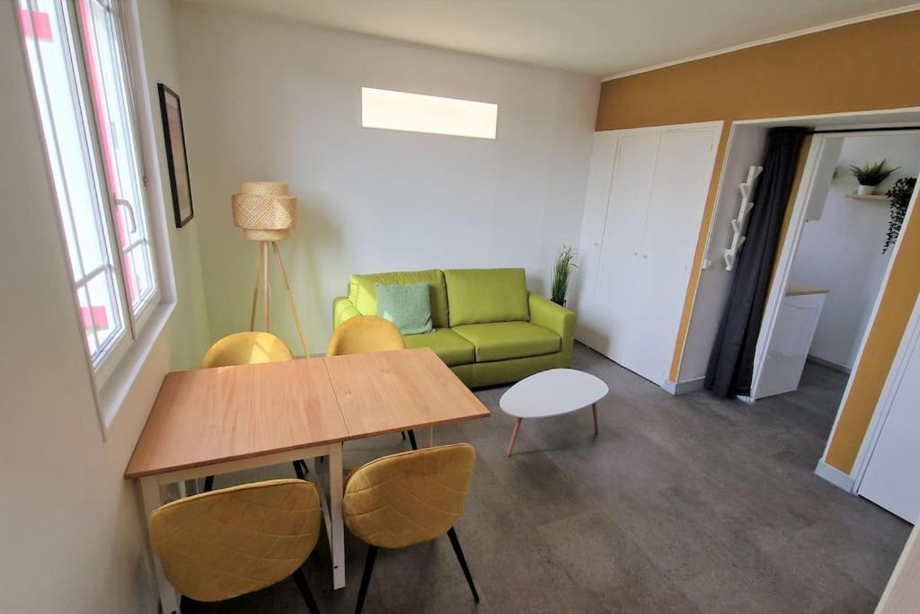 Appartement Ouistreham Proche Centre Et Plage Exterior foto