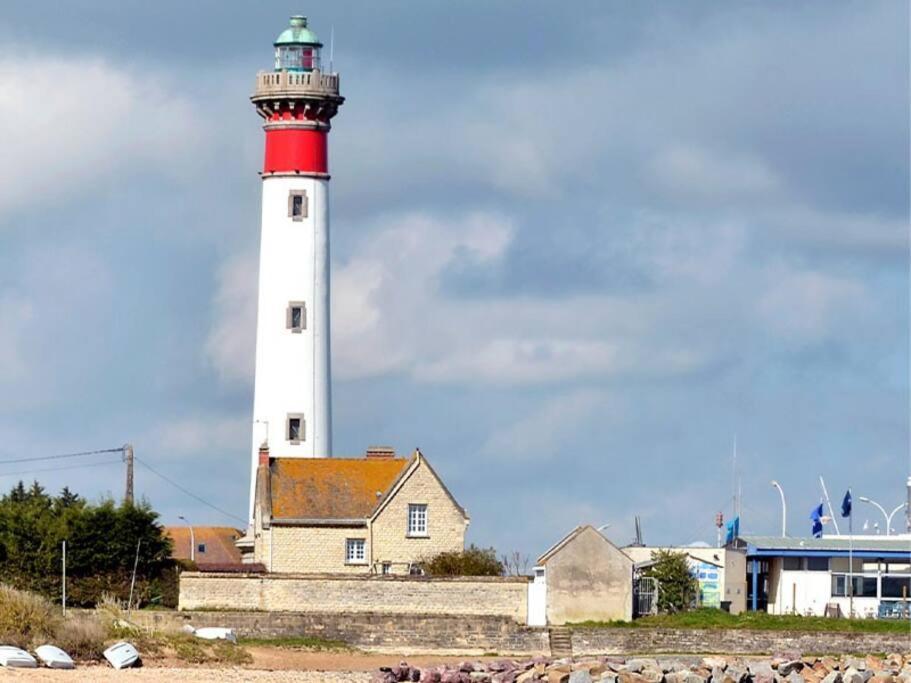 Appartement Ouistreham Proche Centre Et Plage Exterior foto